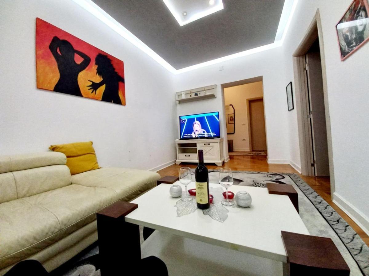 Apartment Alex เบลเกรด ภายนอก รูปภาพ